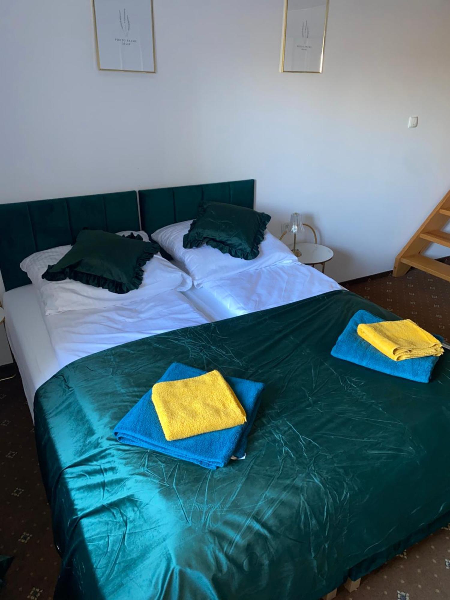 Apartment Queen Bee Old Town *